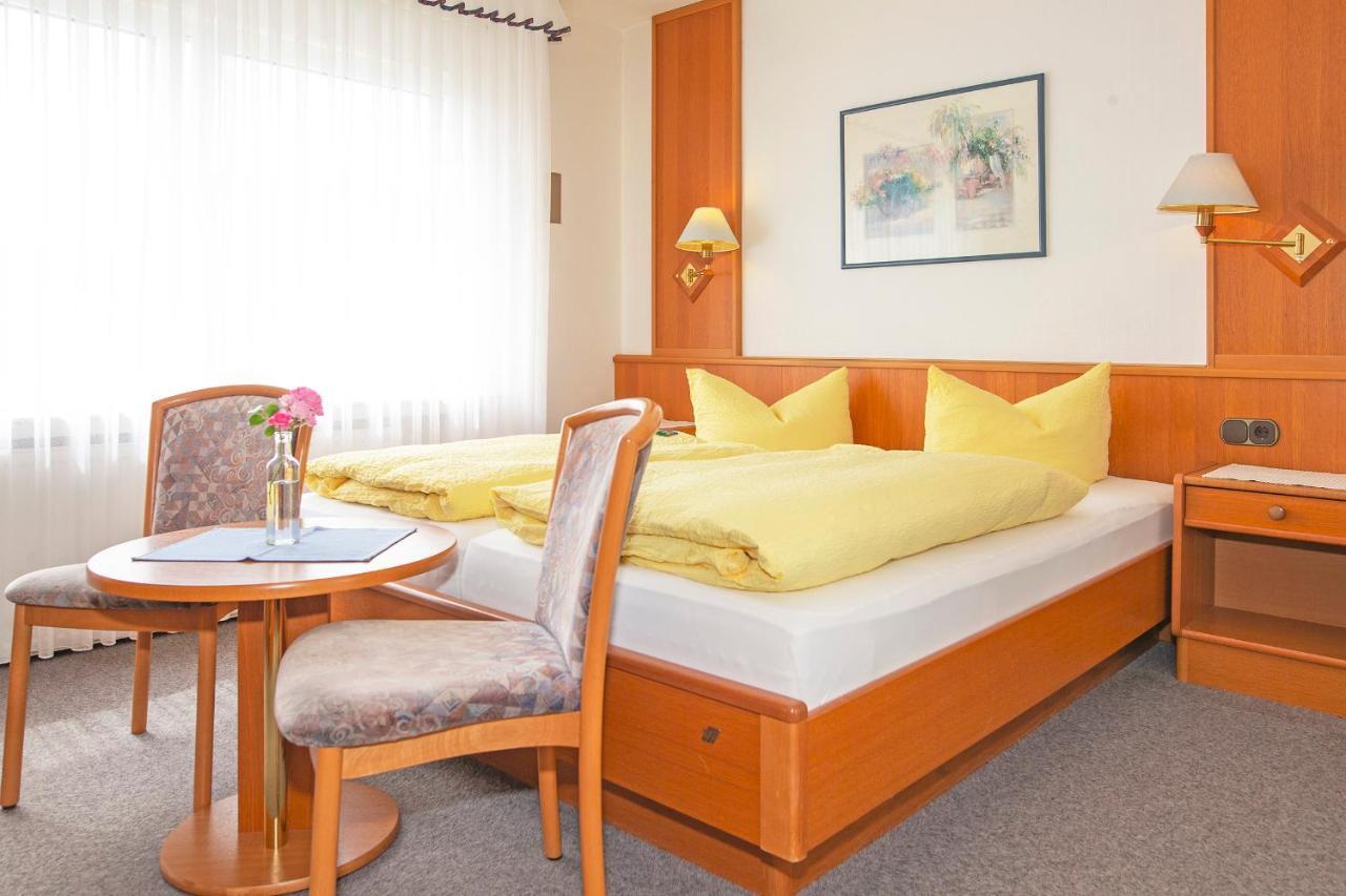 בורקום Hotel Pension Loose מראה חיצוני תמונה