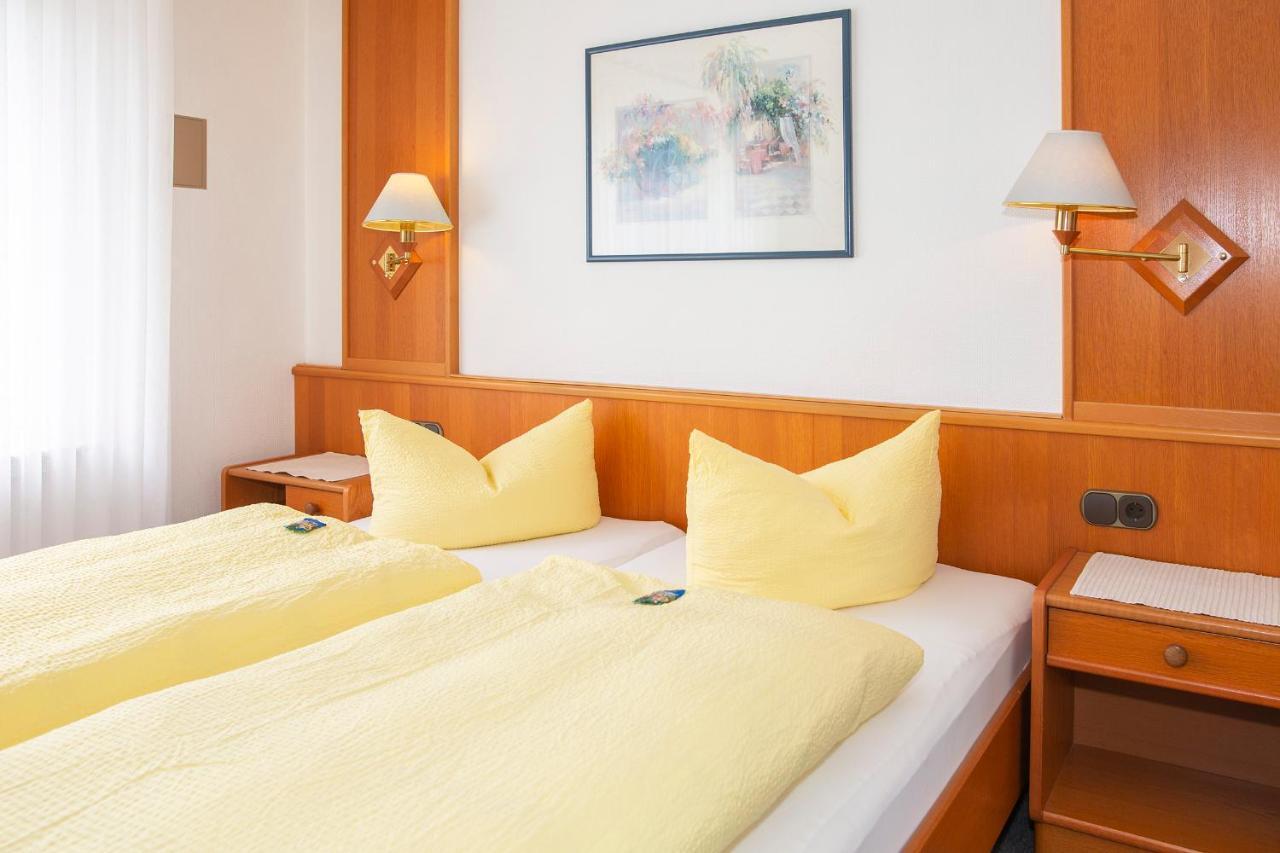 בורקום Hotel Pension Loose מראה חיצוני תמונה